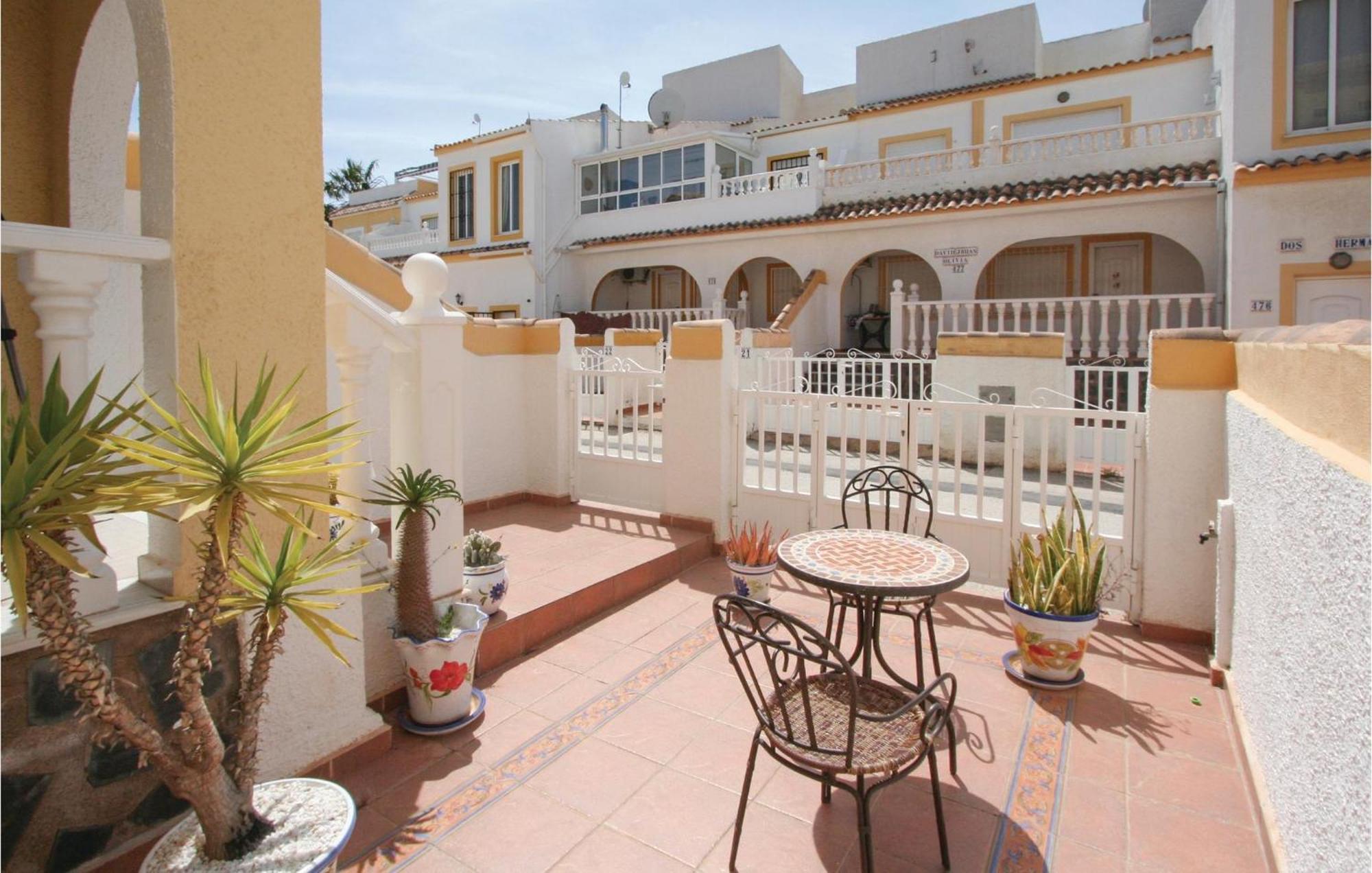 Gorgeous Home In Santa Pola With Wifi 外观 照片