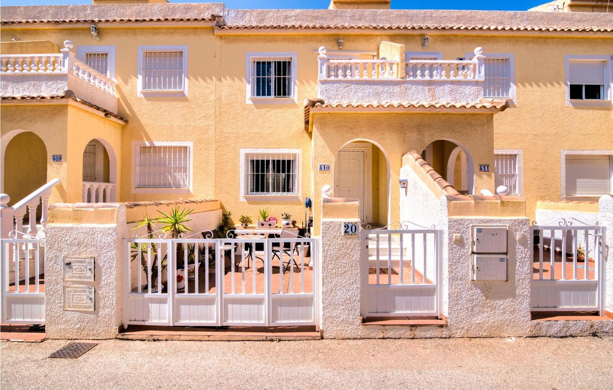 Gorgeous Home In Santa Pola With Wifi 外观 照片